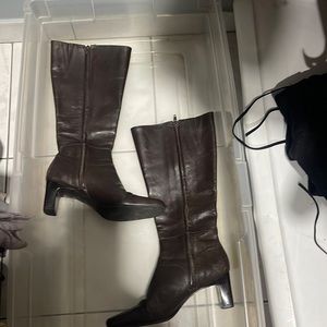 Size 7 Michel de all leather boot
